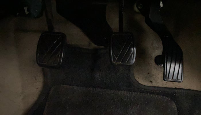 2014 Maruti Swift Dzire VXI, Petrol, Manual, 52,245 km, Pedals