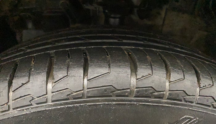 2021 Hyundai Creta SX EXECUTIVE 1.5 PETROL, Petrol, Manual, 27,201 km, Left Front Tyre Tread