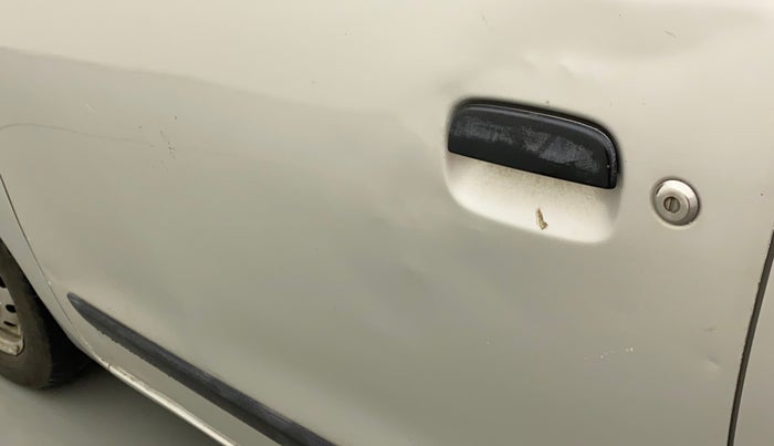 2017 Maruti Wagon R 1.0 LXI CNG, CNG, Manual, 98,707 km, Front passenger door - Minor scratches