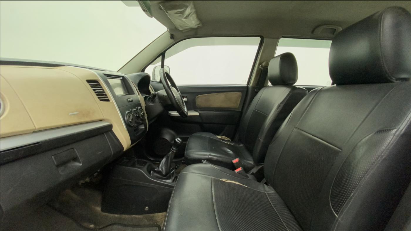 2017 Maruti Wagon R 1.0 LXI CNG, CNG, Manual, 98,707 km, Right Side Front Door Cabin