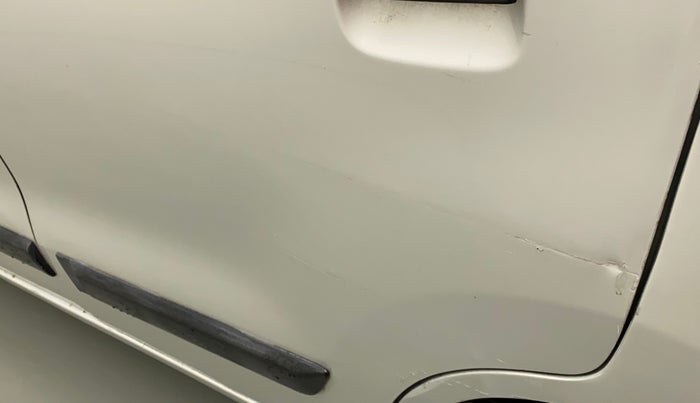 2017 Maruti Wagon R 1.0 LXI CNG, CNG, Manual, 98,707 km, Rear left door - Minor scratches