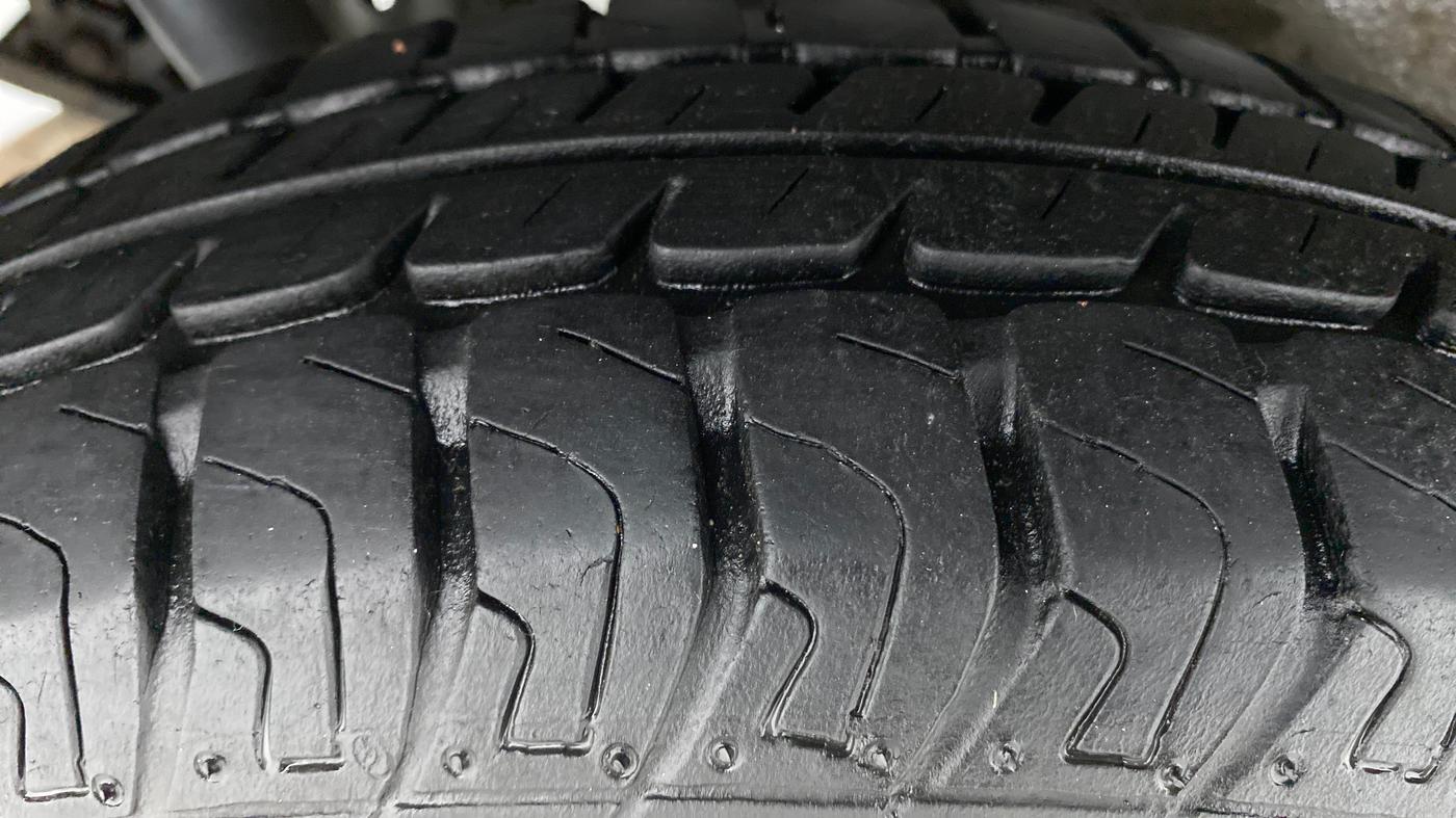 2018 Maruti Wagon R 1.0 LXI CNG, CNG, Manual, 8,962 km, Right Rear Tyre Tread