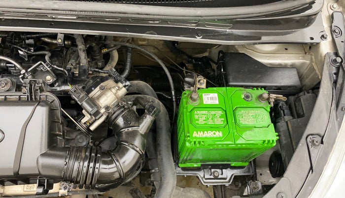 2014 Hyundai i10 SPORTZ 1.1, Petrol, Manual, 1,11,771 km, Engine View - Left