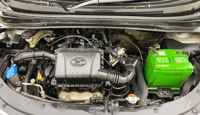 2014 Hyundai i10 SPORTZ 1.1, Petrol, Manual, 1,11,771 km, Engine View