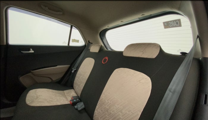 2015 Hyundai Grand i10 SPORTZ 1.2 KAPPA VTVT, Petrol, Manual, 31,234 km, Right Side Rear Door Cabin