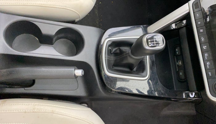 2022 KIA SELTOS HTK PLUS 1.5 IMT, Petrol, Manual, 71,399 km, Gear Lever