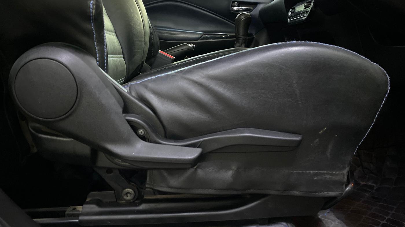 2022 Maruti Baleno ALPHA PETROL 1.2, Petrol, Manual, 42,379 km, Driver Side Adjustment Panel
