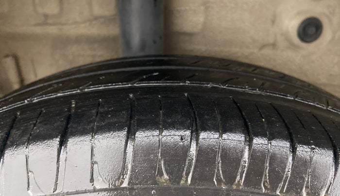 2016 Maruti Celerio VXI, Petrol, Manual, 97,726 km, Right Rear Tyre Tread