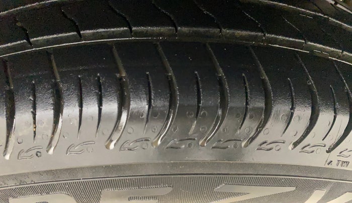 2022 Maruti S PRESSO VXI, Petrol, Manual, 8,373 km, Left Rear Tyre Tread