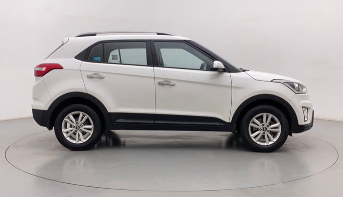 2016 Hyundai Creta SX PLUS 1.6 PETROL, Petrol, Manual, 61,936 km, Right Side View