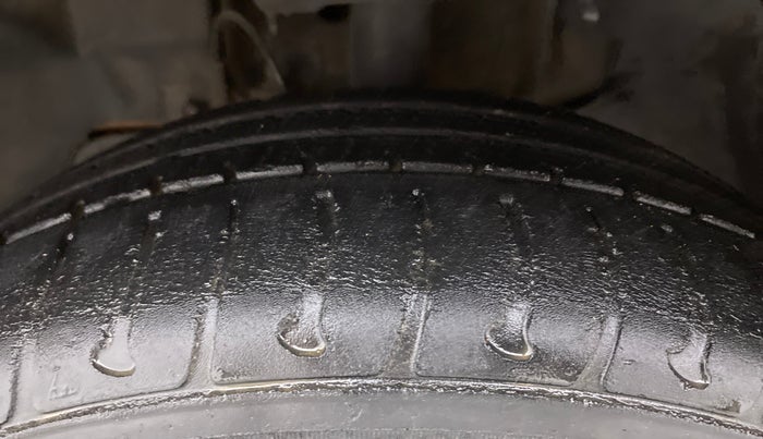 2018 Tata Tiago XZ PETROL, Petrol, Manual, 33,433 km, Left Front Tyre Tread