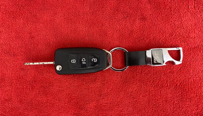 2018 Tata Tiago XZ PETROL, Petrol, Manual, 33,433 km, Key Close Up