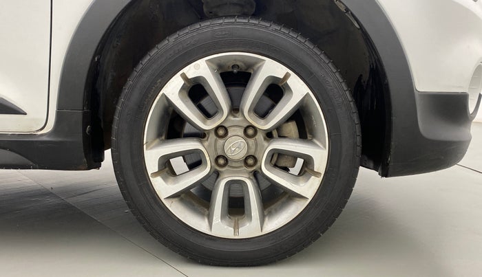 2017 Hyundai i20 Active 1.2 SX, Petrol, Manual, 55,343 km, Right Front Wheel