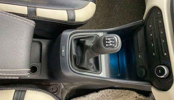 2023 Tata ALTROZ XM PLUS SUNROOF, Petrol, Manual, 19,692 km, Gear Lever