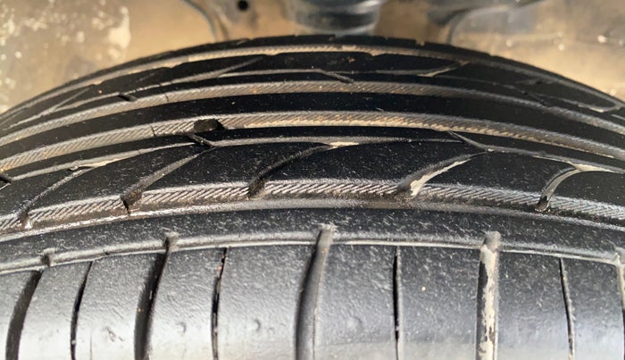 2020 Maruti S PRESSO VXI+, Petrol, Manual, 45,957 km, Right Front Tyre Tread