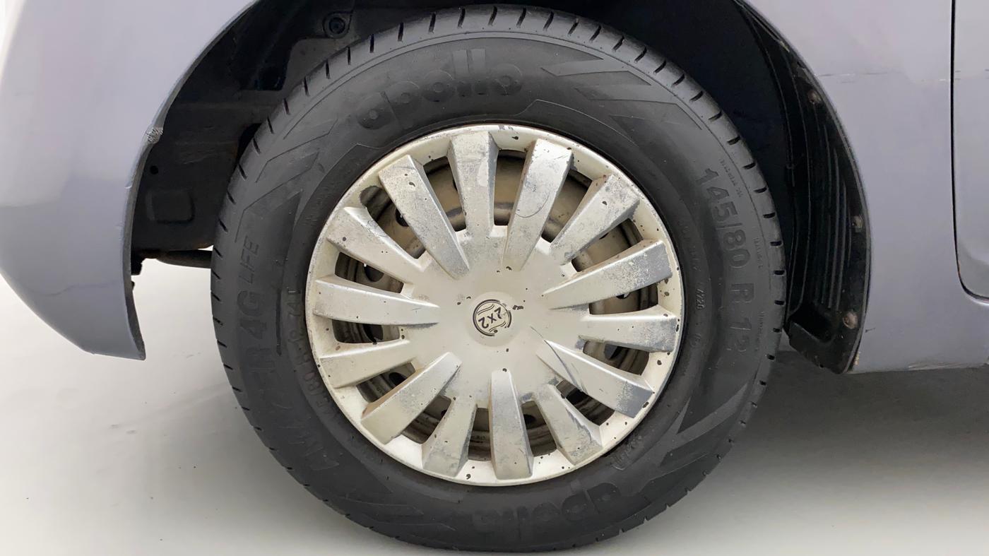 2016 Hyundai Eon ERA +, Petrol, Manual, 99,837 km, Left Front Wheel