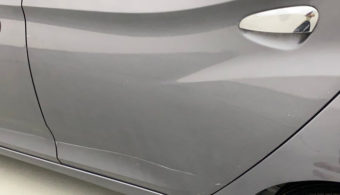 2016 Hyundai Eon ERA +, Petrol, Manual, 99,837 km, Rear left door - Slightly dented