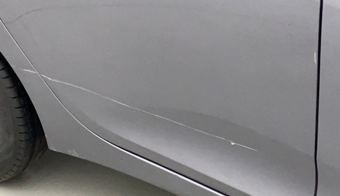 2016 Hyundai Eon ERA +, Petrol, Manual, 99,837 km, Right rear door - Minor scratches