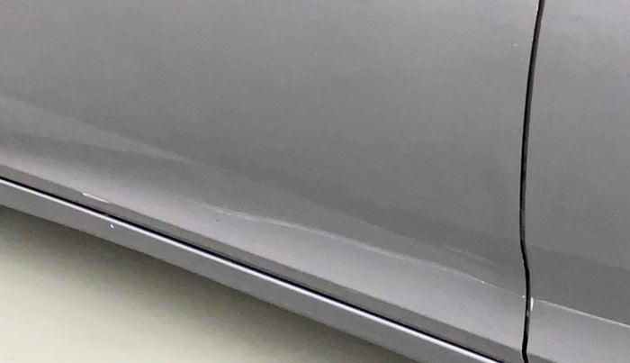 2016 Hyundai Eon ERA +, Petrol, Manual, 99,837 km, Front passenger door - Slightly dented
