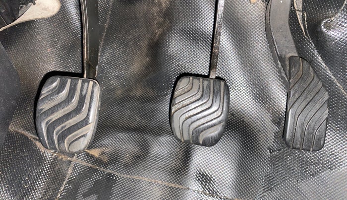 2017 Renault Kwid CLIMBER 1.0, Petrol, Manual, 48,587 km, Pedals