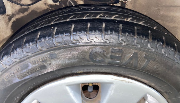 2019 Maruti Alto K10 VXI, Petrol, Manual, 47,904 km, Left Front Tyre Tread