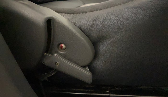 2018 Maruti Alto 800 LXI, Petrol, Manual, 55,026 km, Driver Side Adjustment Panel