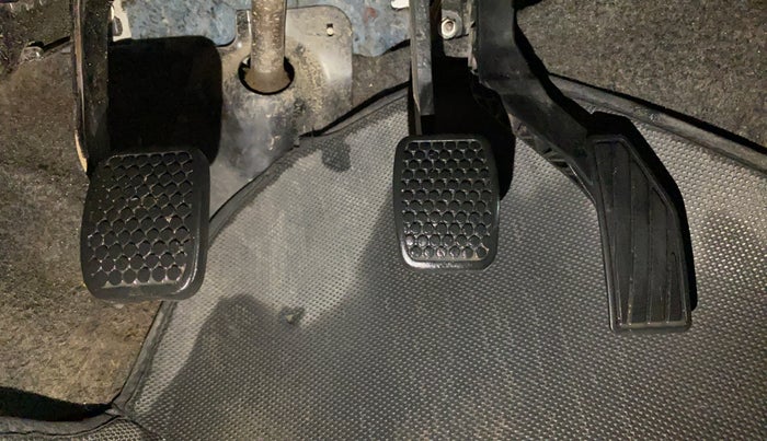 2018 Maruti Alto 800 LXI, Petrol, Manual, 55,026 km, Pedals