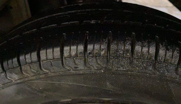 2018 Maruti Alto 800 LXI, Petrol, Manual, 55,026 km, Left Rear Tyre Tread