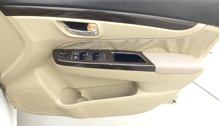 2016 Maruti Ciaz ZXI+, Petrol, Manual, 80,506 km, Driver Side Door Panels Control