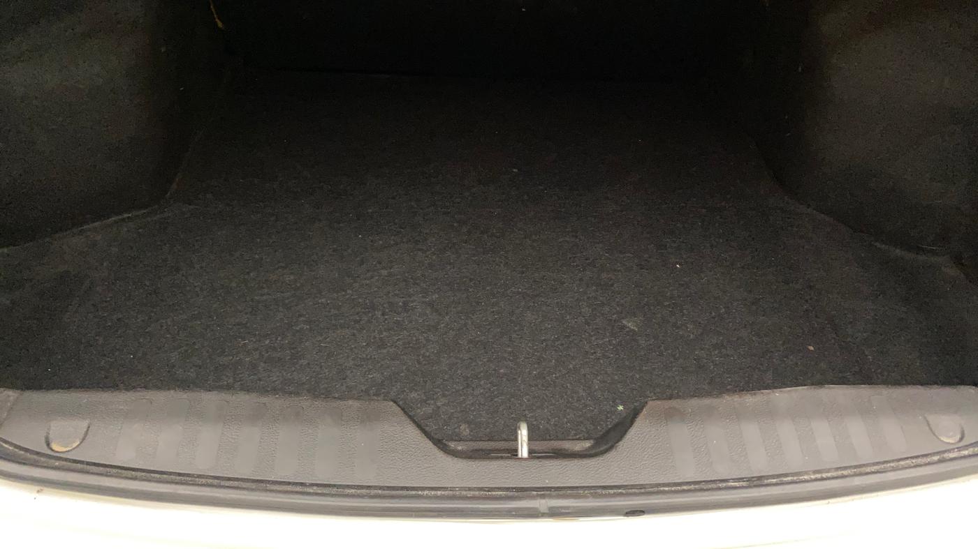 2016 Maruti Ciaz ZXI+, Petrol, Manual, 80,506 km, Boot Inside