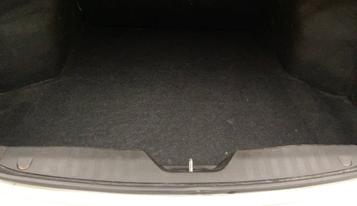 2016 Maruti Ciaz ZXI+, Petrol, Manual, 80,506 km, Boot Inside