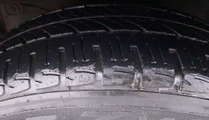 2010 Honda City S MT PETROL, Petrol, Manual, 19,033 km, Left Front Tyre Tread