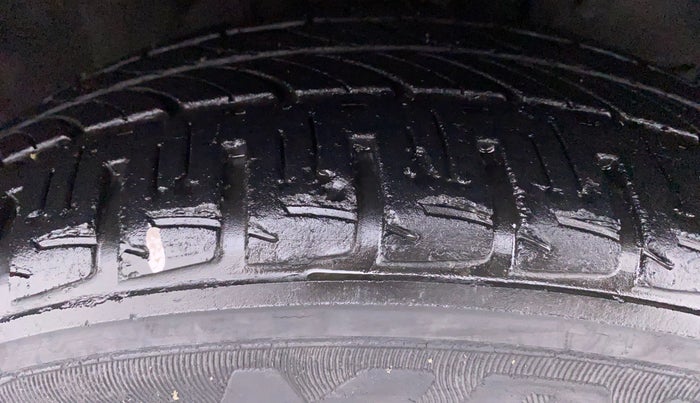 2010 Honda City S MT PETROL, Petrol, Manual, 19,033 km, Right Front Tyre Tread