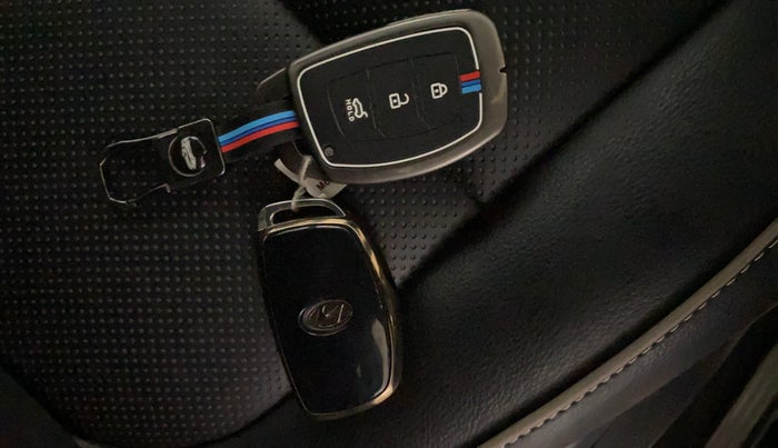 2016 Hyundai Creta SX PLUS AT 1.6 PETROL, Petrol, Automatic, 67,102 km, Key Close Up