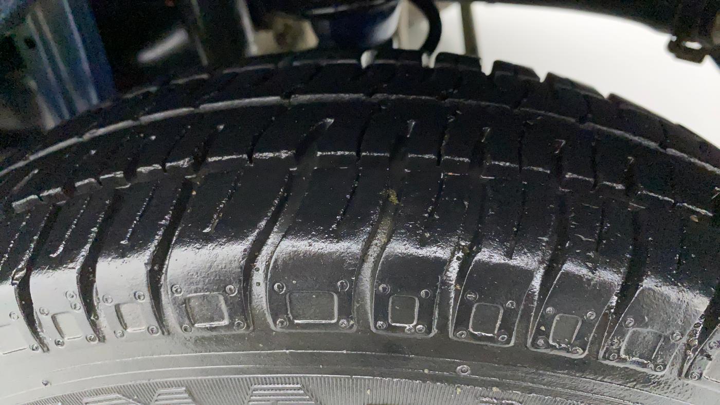 2013 Maruti Alto 800 LXI, Petrol, Manual, 9,008 km, Left Rear Tyre Tread