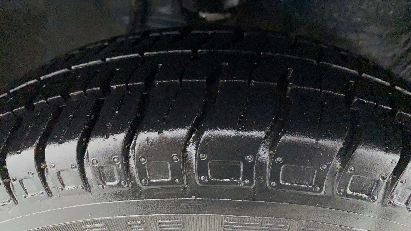 2013 Maruti Alto 800 LXI, Petrol, Manual, 9,008 km, Right Front Tyre Tread