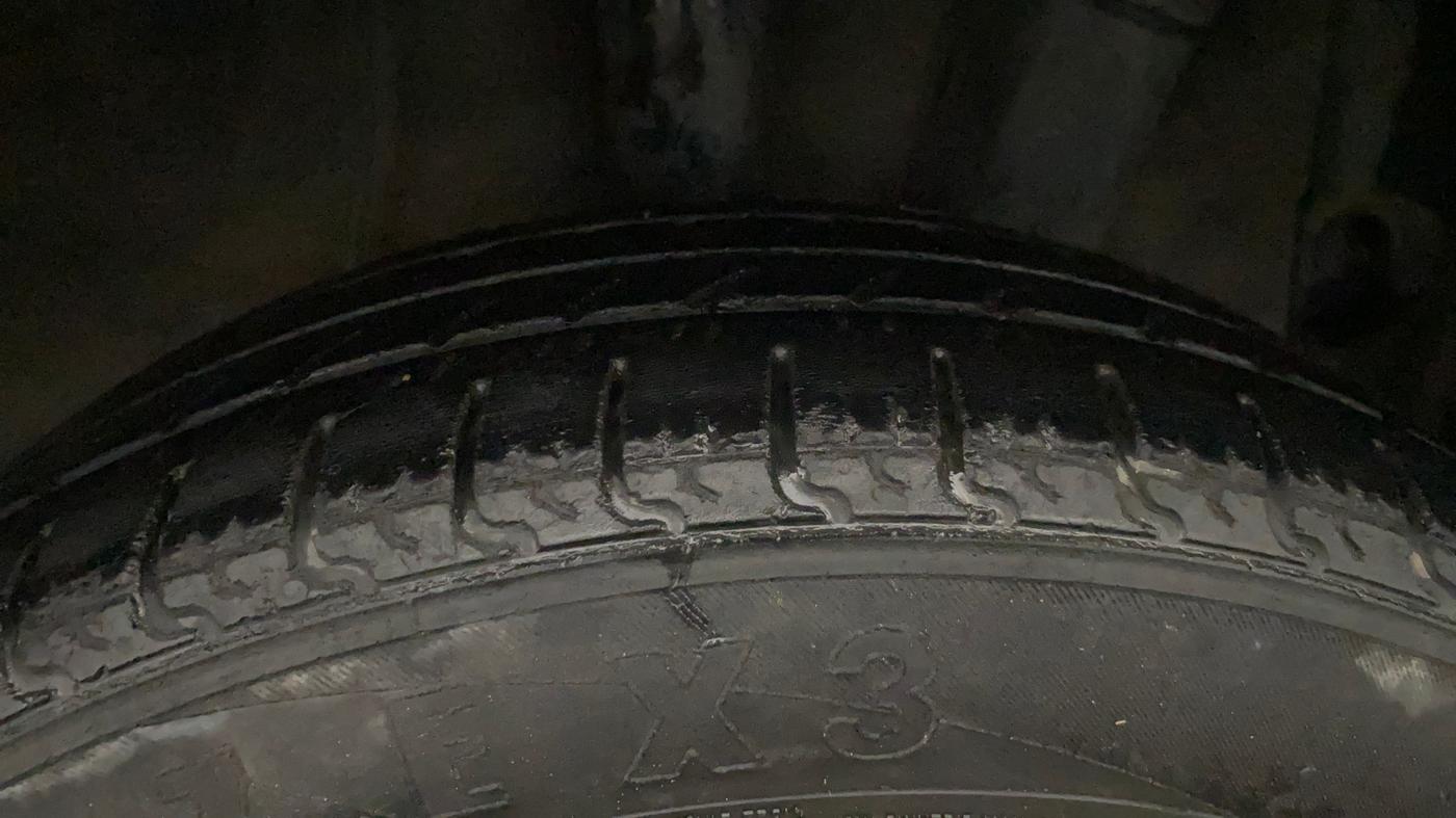 2019 Hyundai GRAND I10 NIOS SPORTZ AMT 1.2 KAPPA VTVT, Petrol, Automatic, 1,13,318 km, Left Rear Tyre Tread