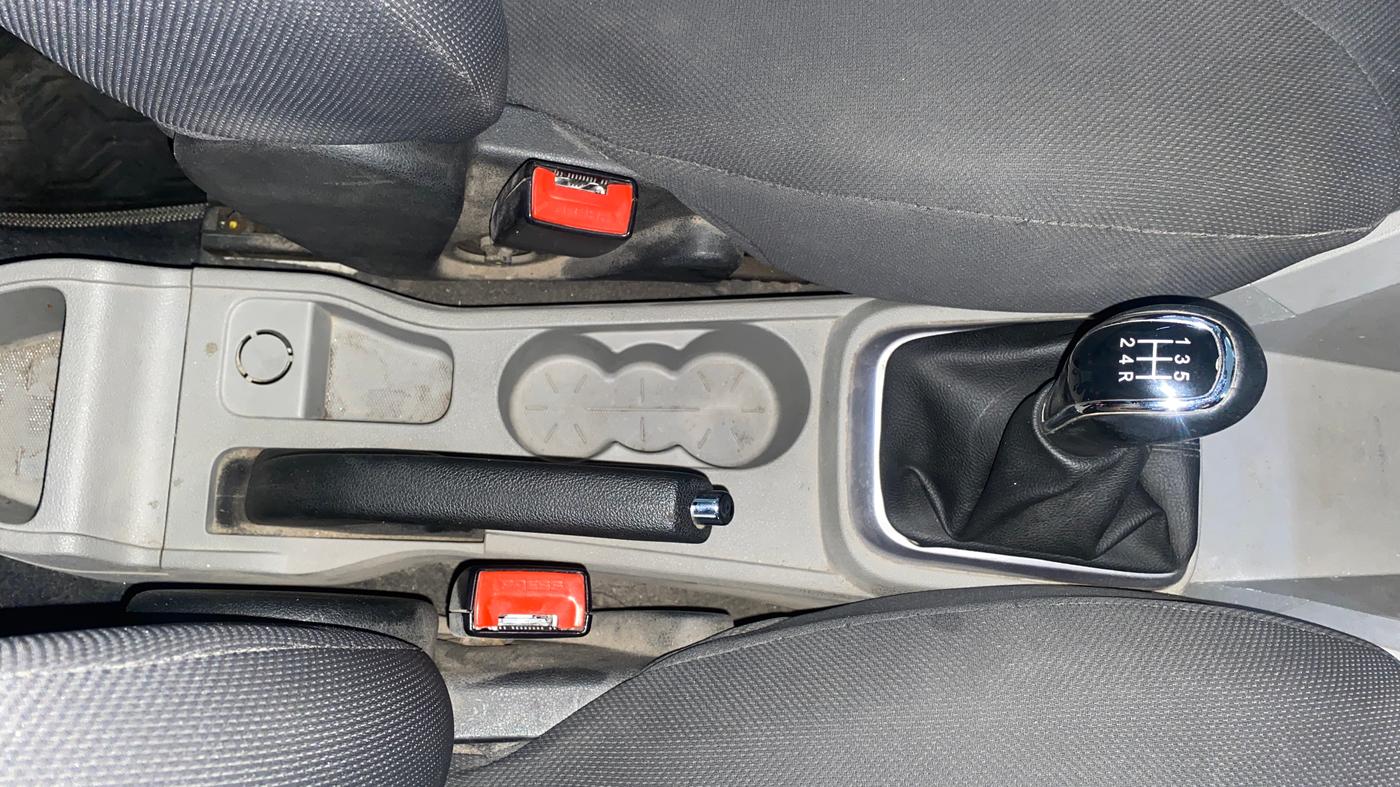 2017 Tata Tiago XT PETROL, Petrol, Manual, 30,765 km, Gear Lever