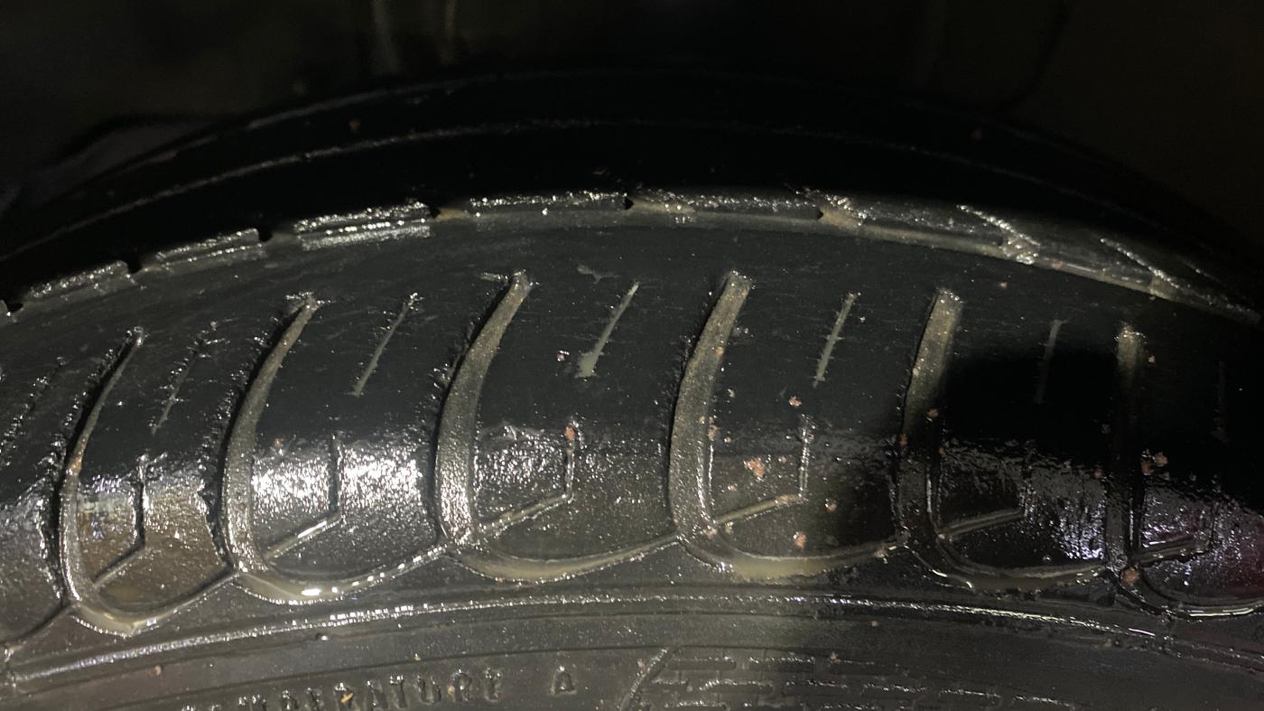 2017 Tata Tiago XT PETROL, Petrol, Manual, 30,765 km, Left Front Tyre Tread