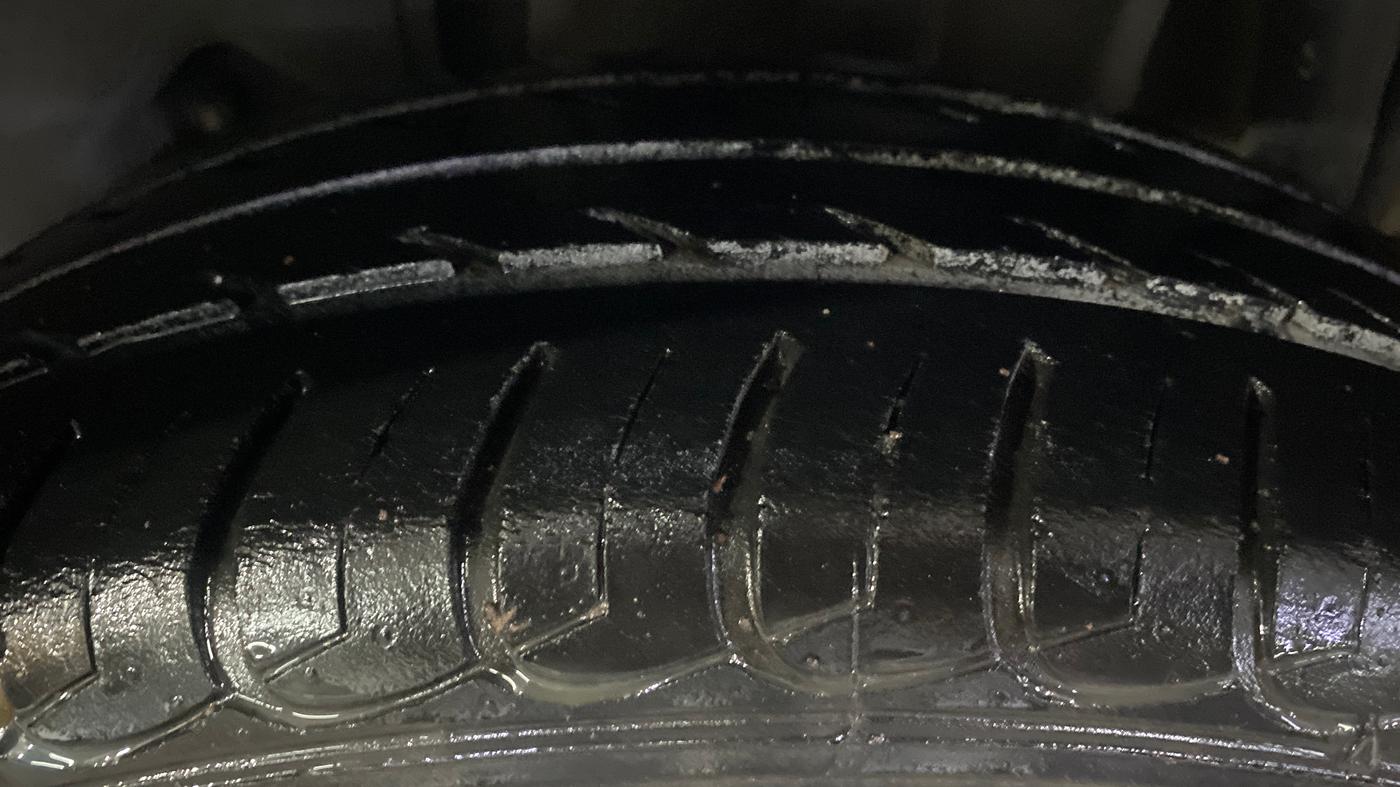 2017 Tata Tiago XT PETROL, Petrol, Manual, 30,765 km, Left Rear Tyre Tread