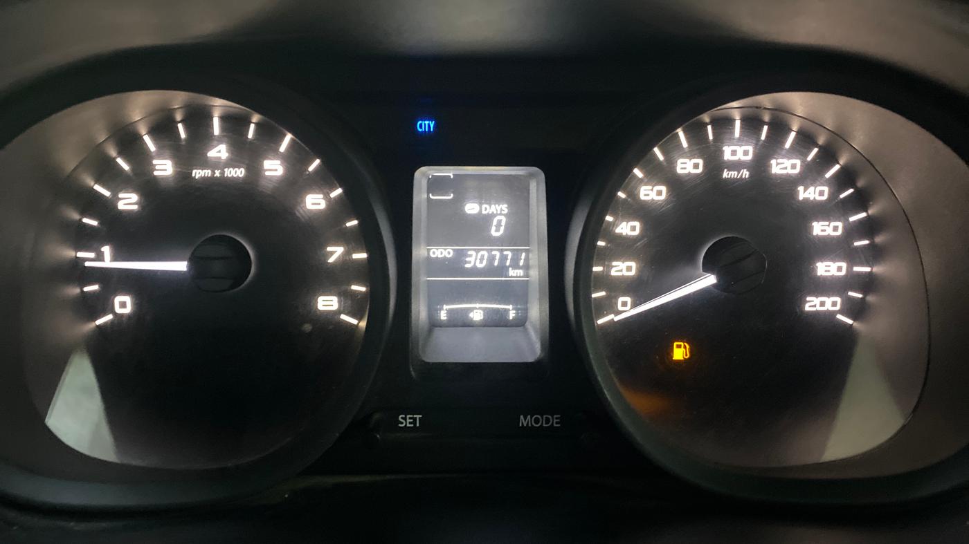 2017 Tata Tiago XT PETROL, Petrol, Manual, 30,765 km, Odometer Image