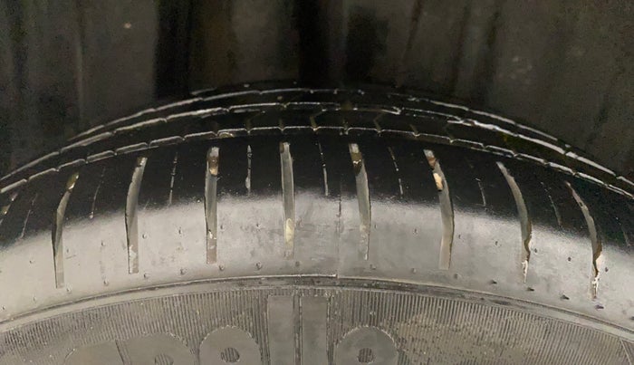 2024 Maruti Baleno ZETA PETROL 1.2, Petrol, Manual, 13,524 km, Right Rear Tyre Tread