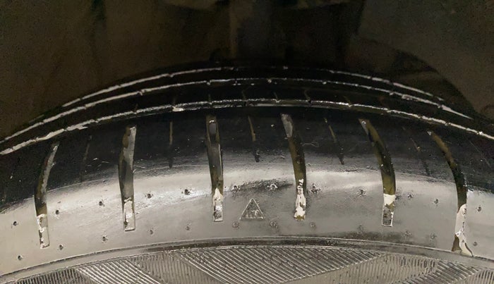 2024 Maruti Baleno ZETA PETROL 1.2, Petrol, Manual, 13,524 km, Right Front Tyre Tread