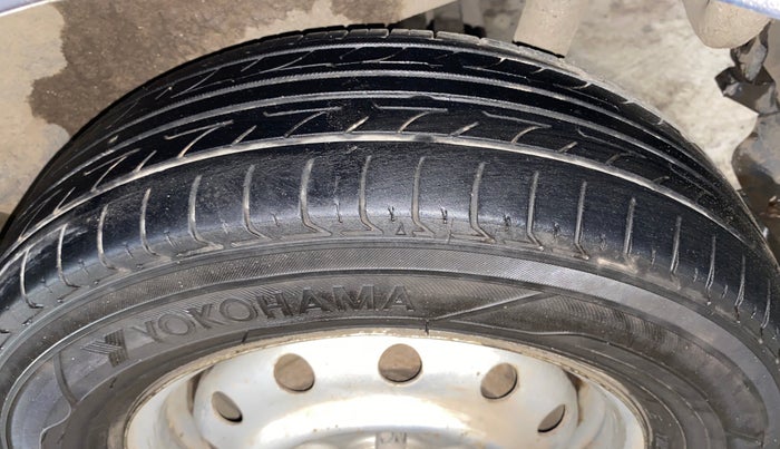 2017 Maruti Wagon R 1.0 LXI CNG, CNG, Manual, 50,765 km, Left Rear Tyre Tread