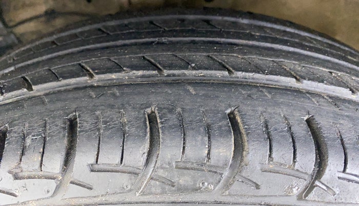 2016 Maruti Swift Dzire ZXI 1.2 BS IV, Petrol, Manual, 38,809 km, Left Front Tyre Tread