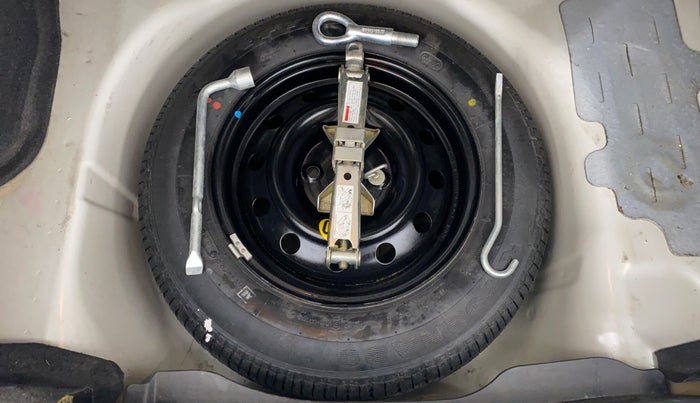 2016 Maruti Swift Dzire ZXI 1.2 BS IV, Petrol, Manual, 38,809 km, Spare Tyre