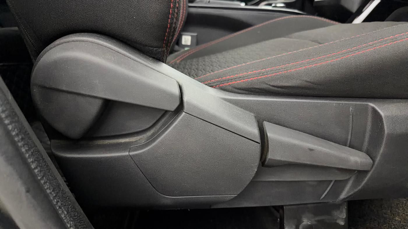 2023 Renault Kiger RXZ TURBO CVT, Petrol, Automatic, 50,755 km, Driver Side Adjustment Panel