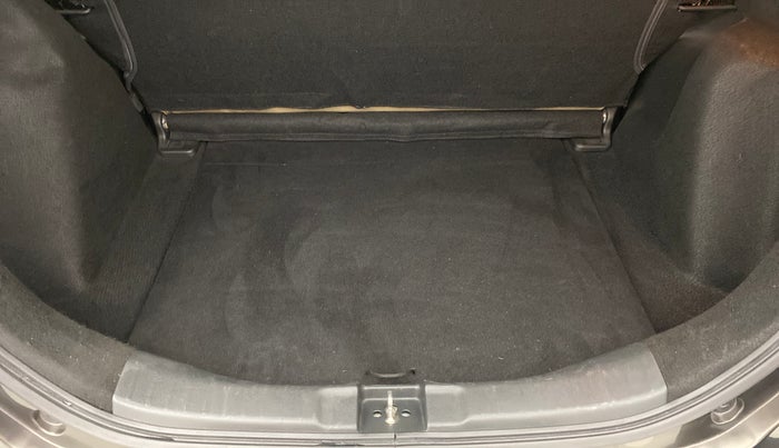 2019 Honda Jazz 1.2 VX AT, Petrol, Automatic, 7,128 km, Boot Inside