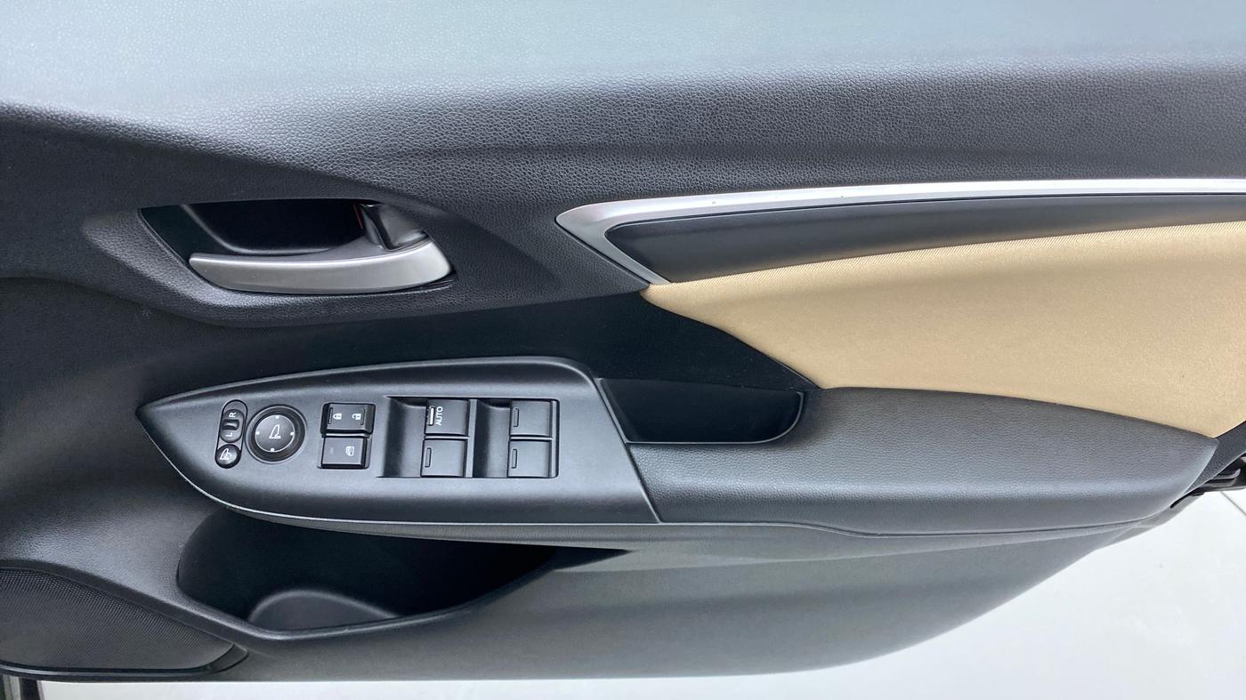 2019 Honda Jazz 1.2 VX AT, Petrol, Automatic, 7,128 km, Driver Side Door Panels Control