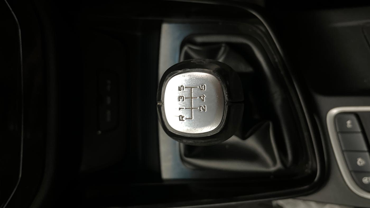 2020 MG HECTOR SHARP HYBRID 1.5 PETROL, Petrol, Manual, 1,04,583 km, Gear Lever